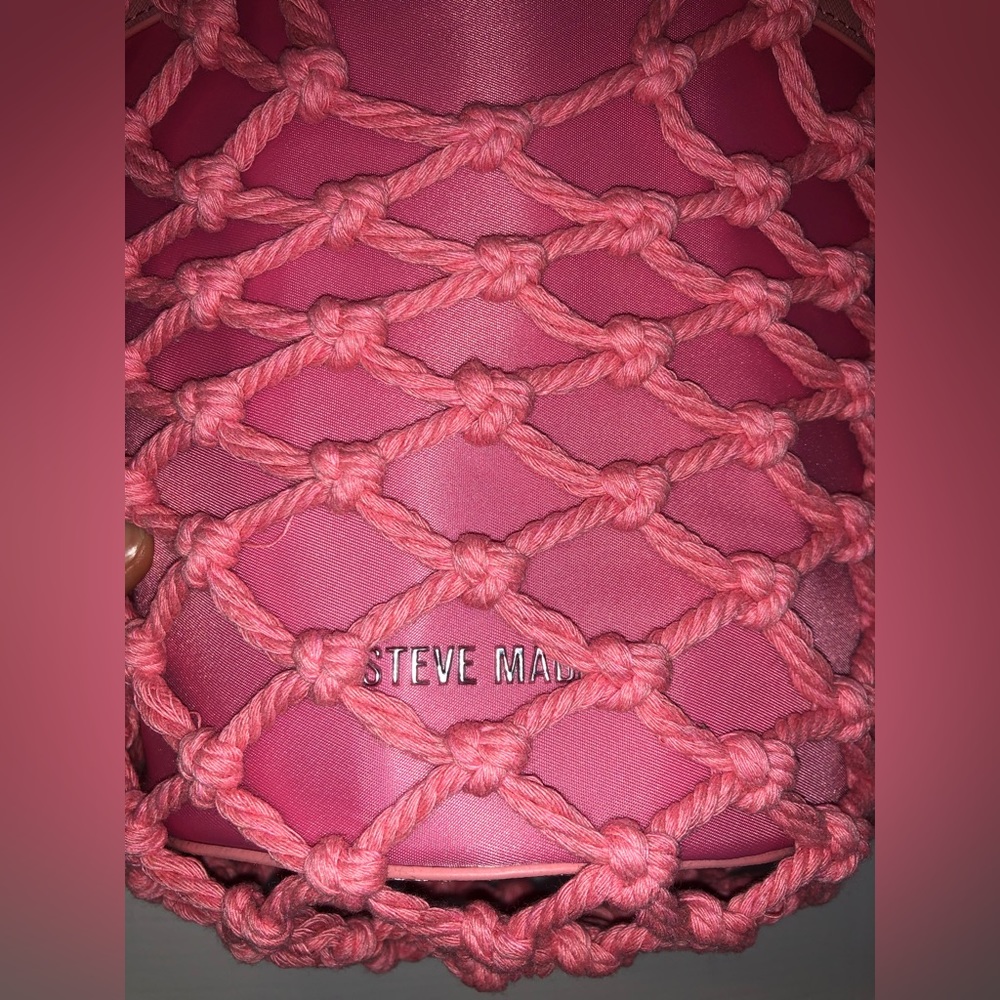 Steve Madden Bucket Tote - Picture 4 of 11